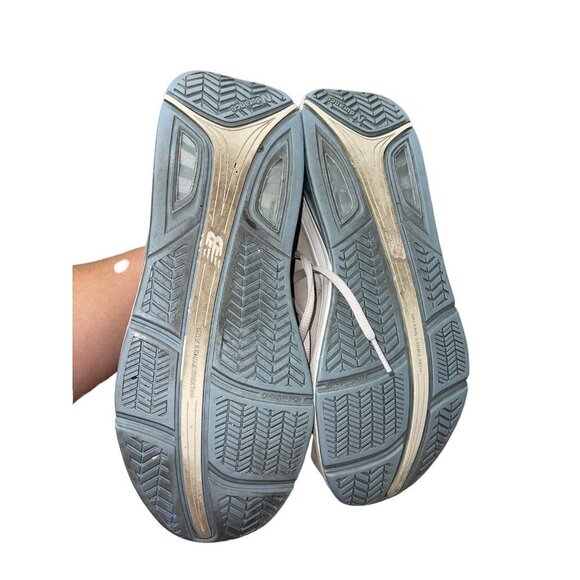 New Balance Women's 928 V3 Lace-up Walking Shoe Wide Width Size 9.5 Tan/Gray - Picture 8 of 11